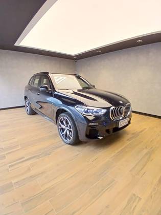 BMW X5 3.0 I6 TURBO HÍBRIDO XDRIVE45E M SPORT AUTOMÁTICO